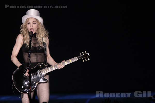 MADONNA - 2009-07-09 - PARIS - Bercy - 